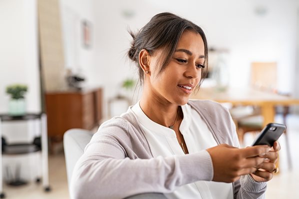 Customer getting assistance on her phone