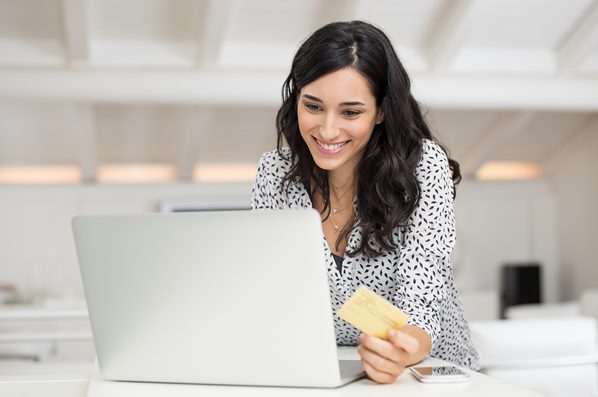 Customer shopping online