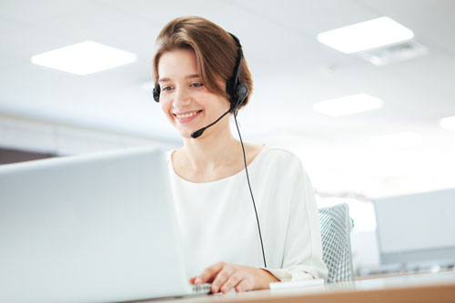 Customer service operator