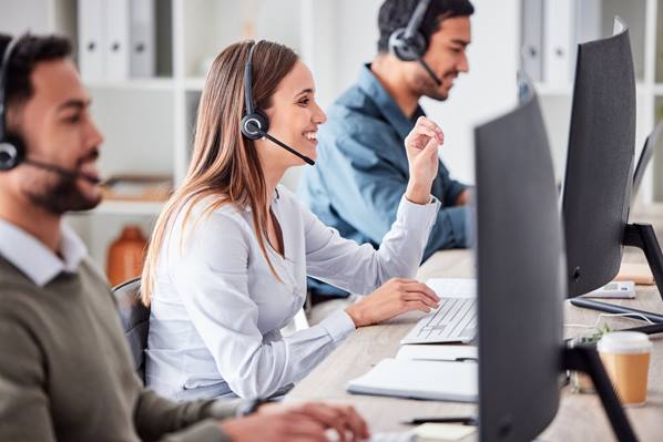 Call center analysts