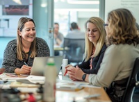 Understanding Customer Advisory Boards: Are They Essential? thumbnail
