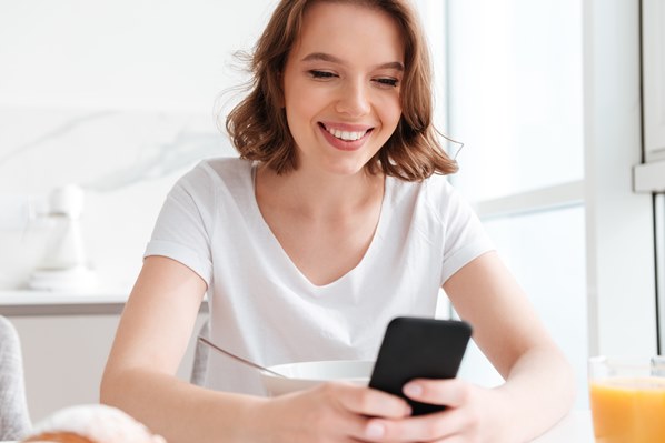 Customer shopping on her phone