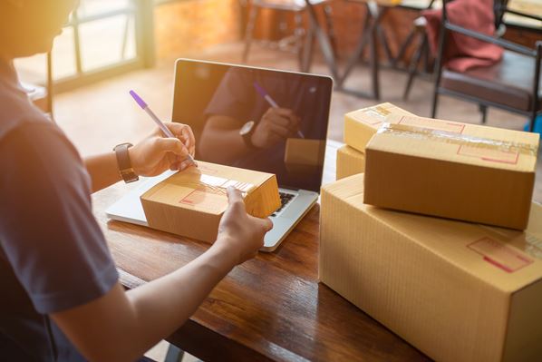 Online store prepares parcels
