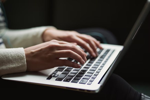 Customer online shopping