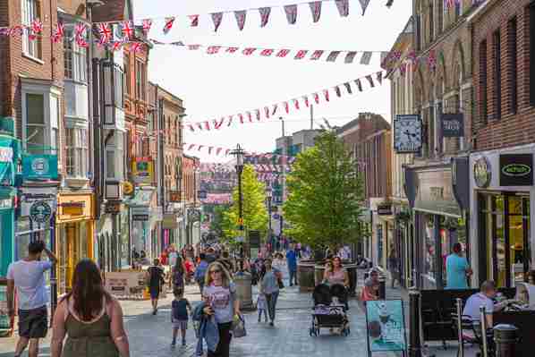 High Street shoppers in the UK