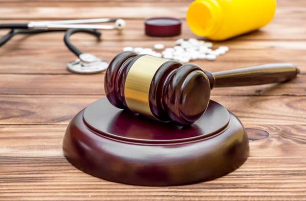 Lawsuit hammer